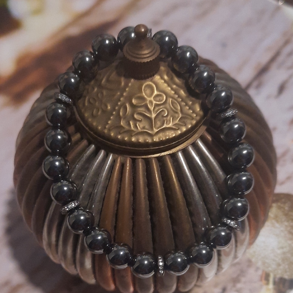 Elegant Black Beaded Bracelet